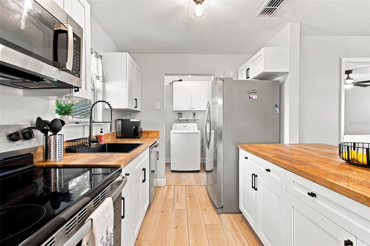 5206 PARADE STREET — photo 28 of 74