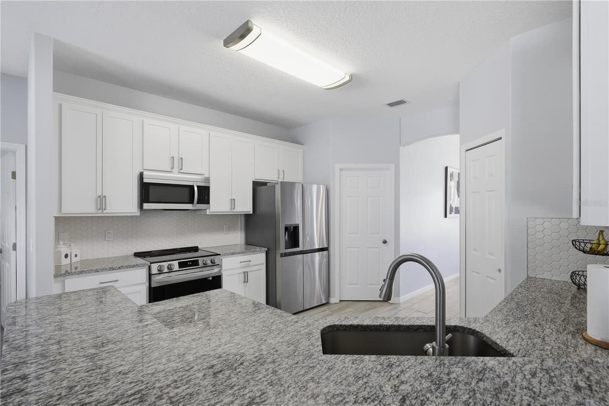 49 BOTANY LANE — photo 12 of 52