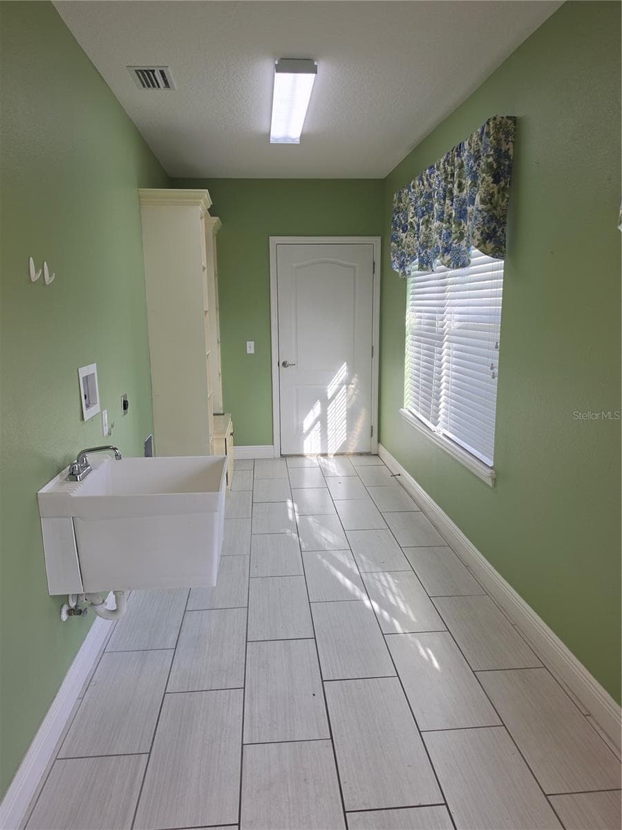 2951 BURBERRY PLACE — photo 27 of 52