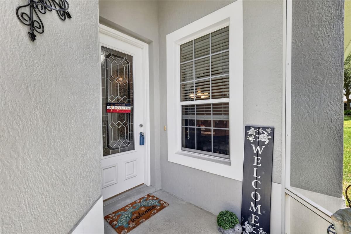 20512 QUEEN ALEXANDRA DRIVE — photo 12 of 70