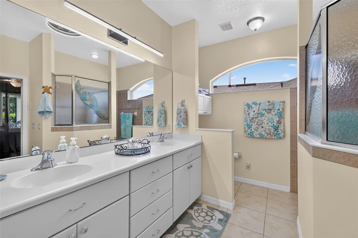 20512 QUEEN ALEXANDRA DRIVE — photo 30 of 70