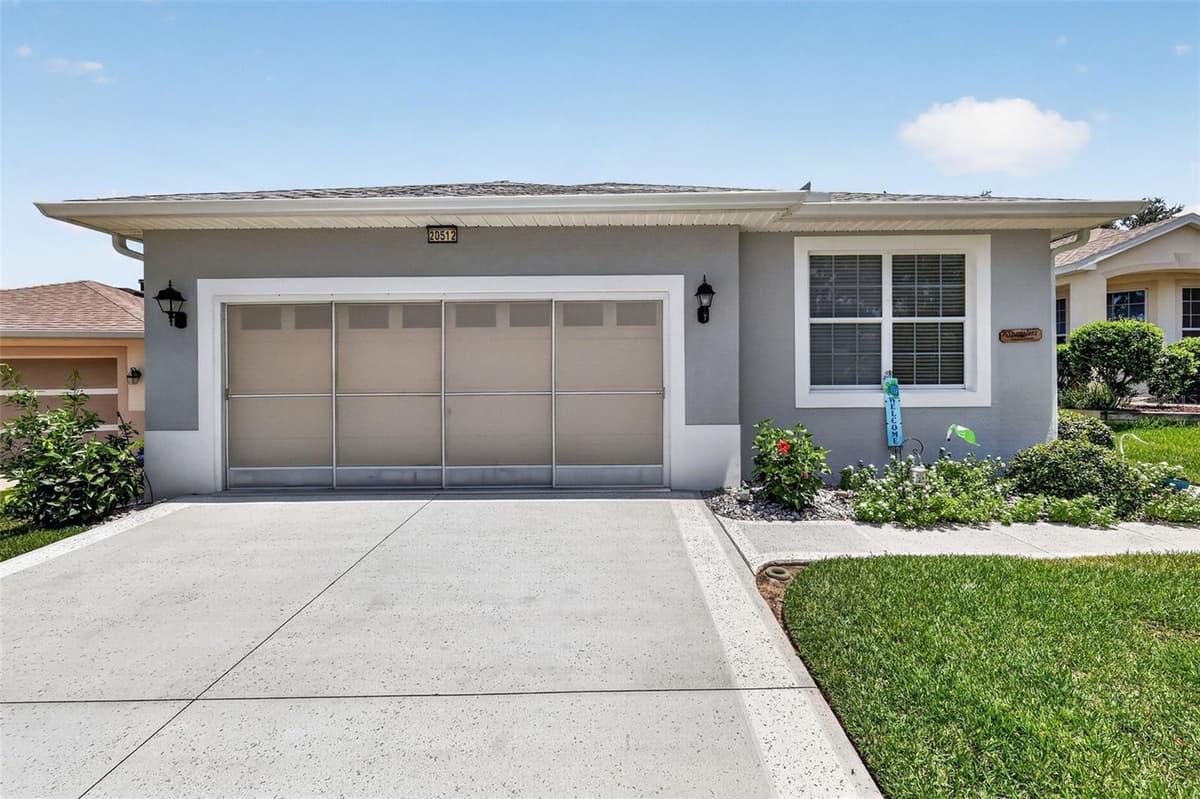 20512 QUEEN ALEXANDRA DRIVE — photo 3 of 70