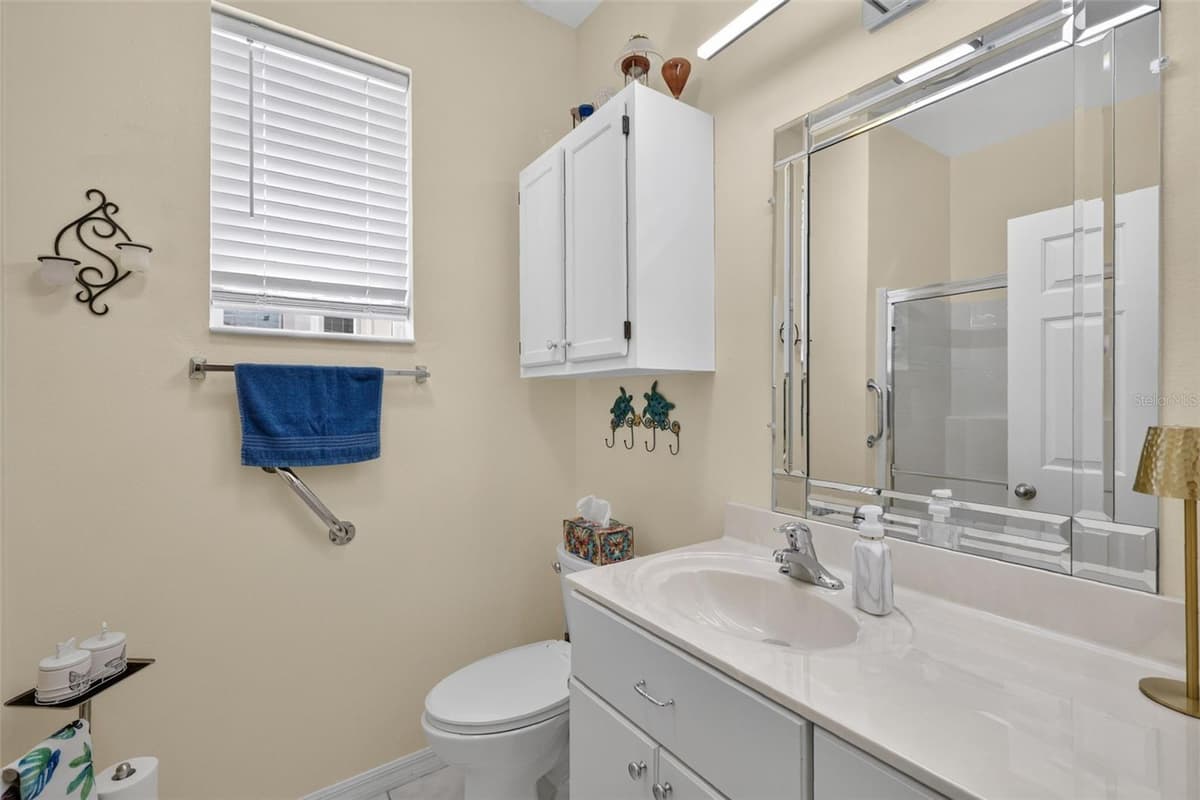 20512 QUEEN ALEXANDRA DRIVE — photo 36 of 70