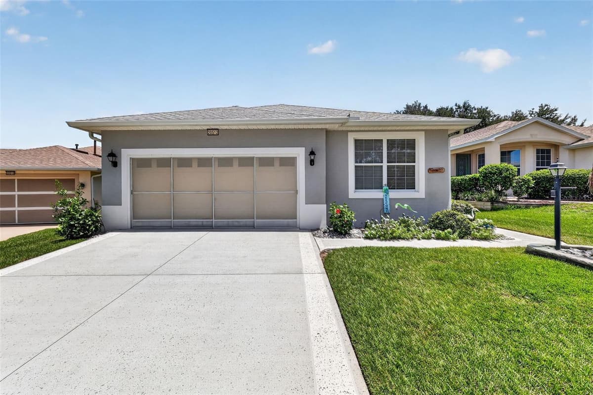 20512 QUEEN ALEXANDRA DRIVE — photo 2 of 70