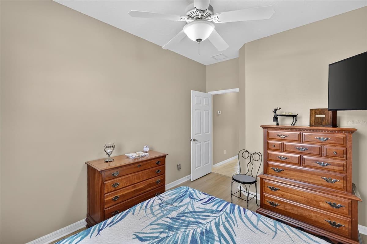 20512 QUEEN ALEXANDRA DRIVE — photo 35 of 70