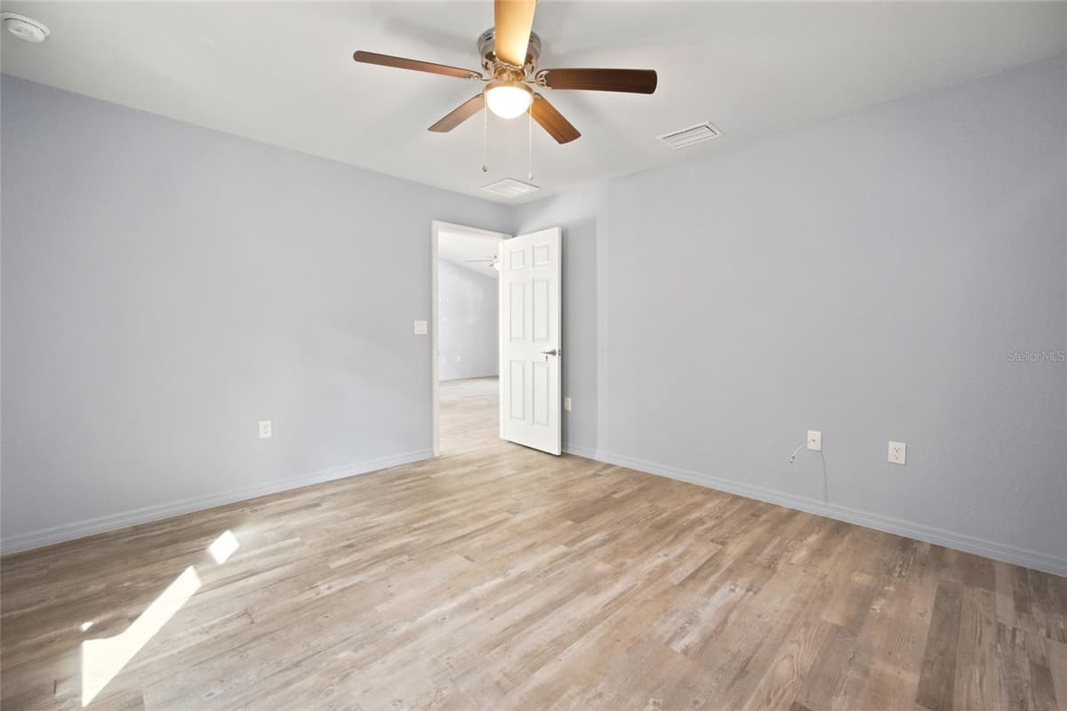19056 SAINT BENEDICT DRIVE — photo 18 of 34