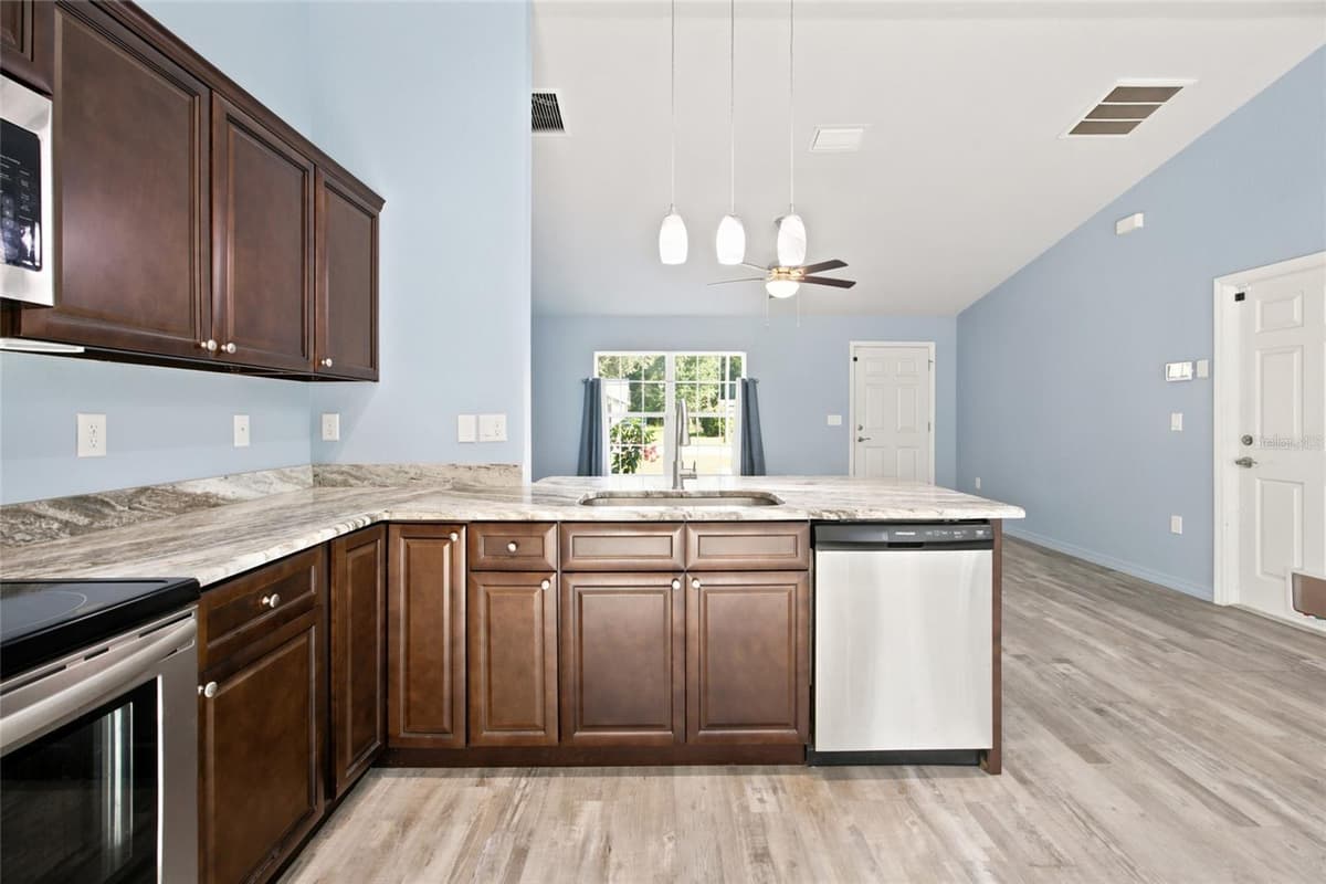 19056 SAINT BENEDICT DRIVE — photo 11 of 34