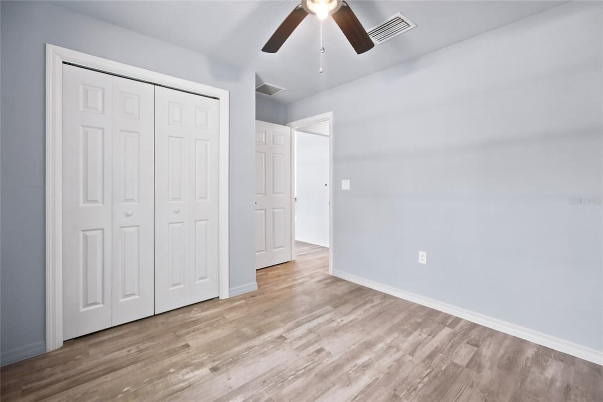 19056 SAINT BENEDICT DRIVE — photo 13 of 34