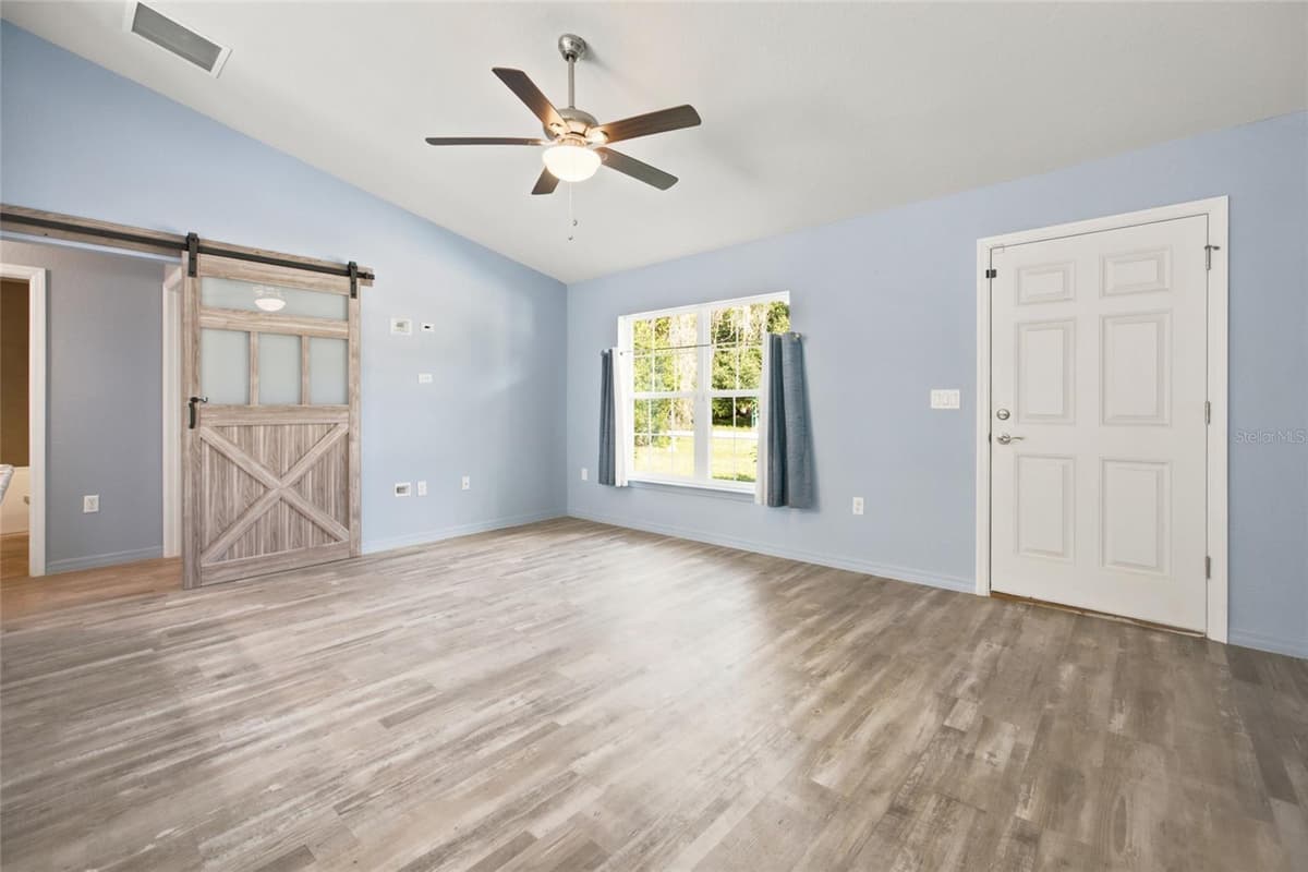 19056 SAINT BENEDICT DRIVE — photo 4 of 34