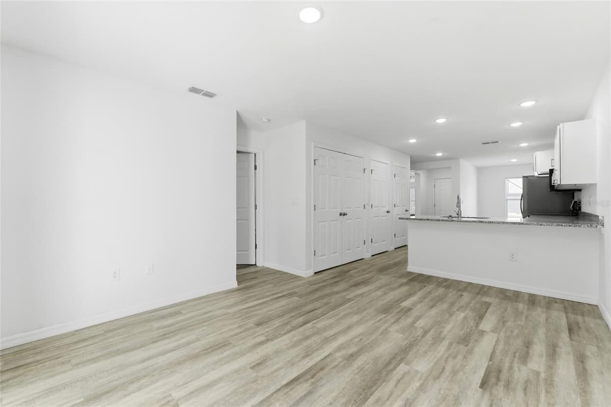 302 AVENUE P NW — photo 21 of 26