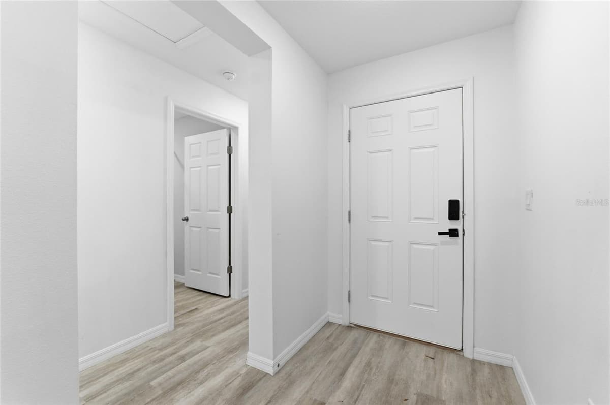 302 AVENUE P NW — photo 7 of 26