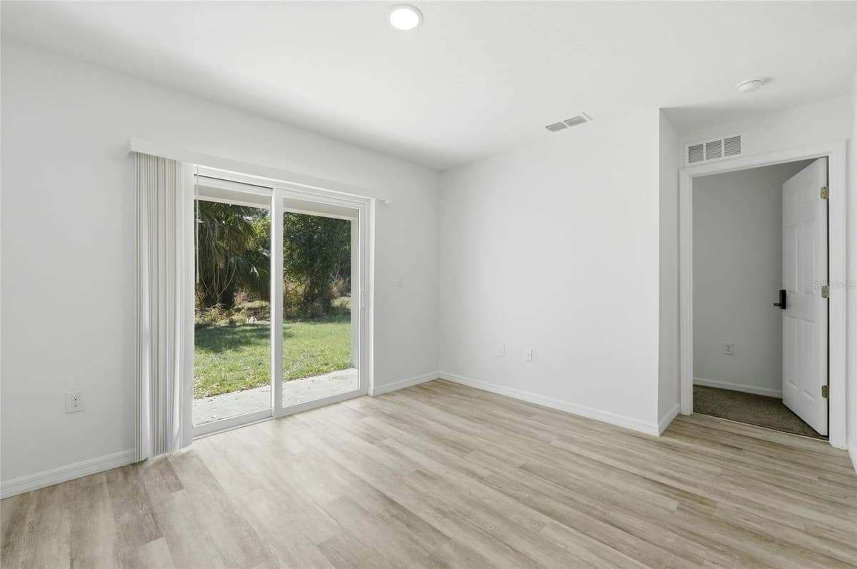 302 AVENUE P NW — photo 15 of 26
