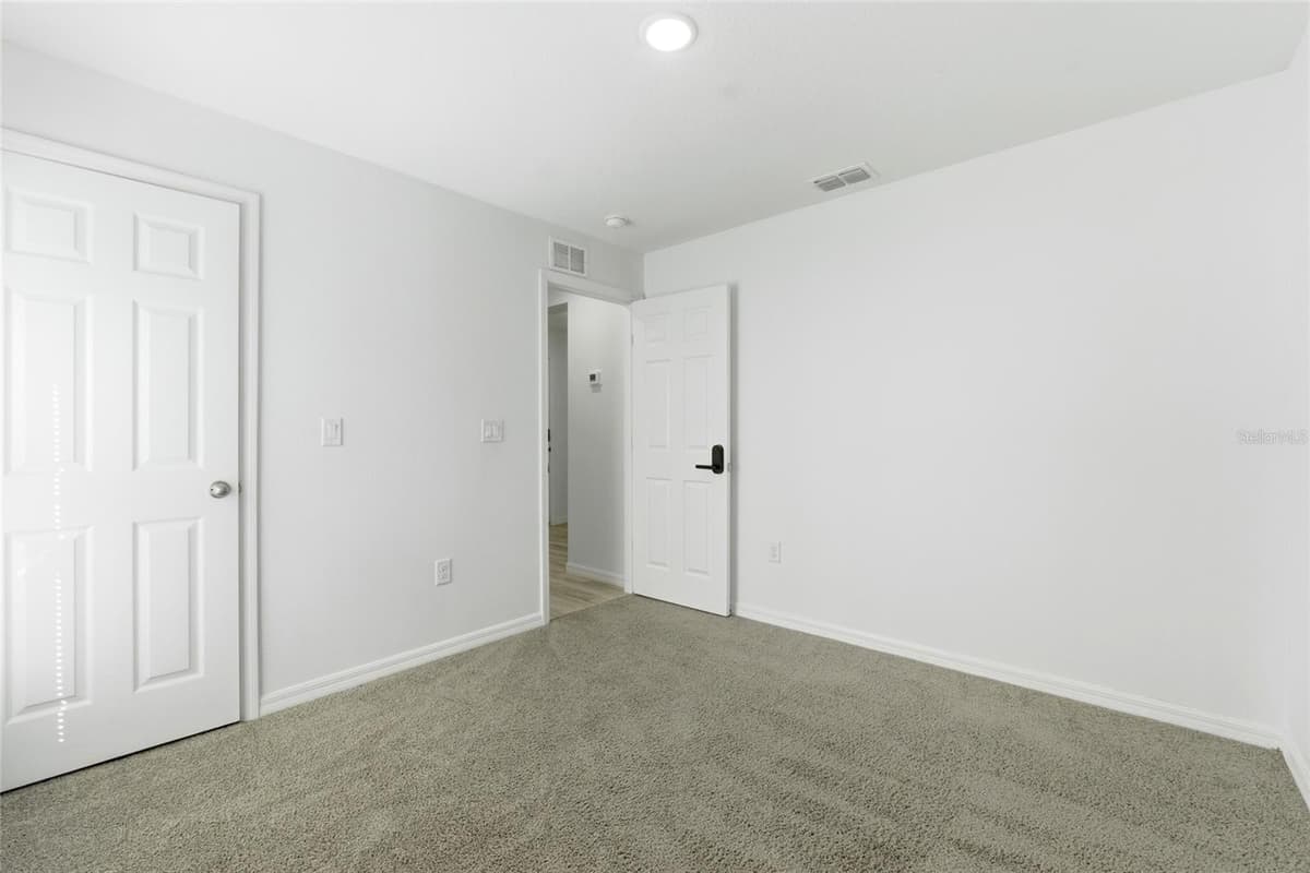 302 AVENUE P NW — photo 9 of 26