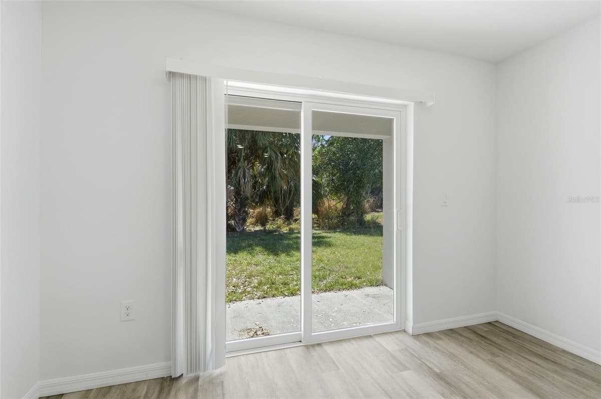 302 AVENUE P NW — photo 14 of 26