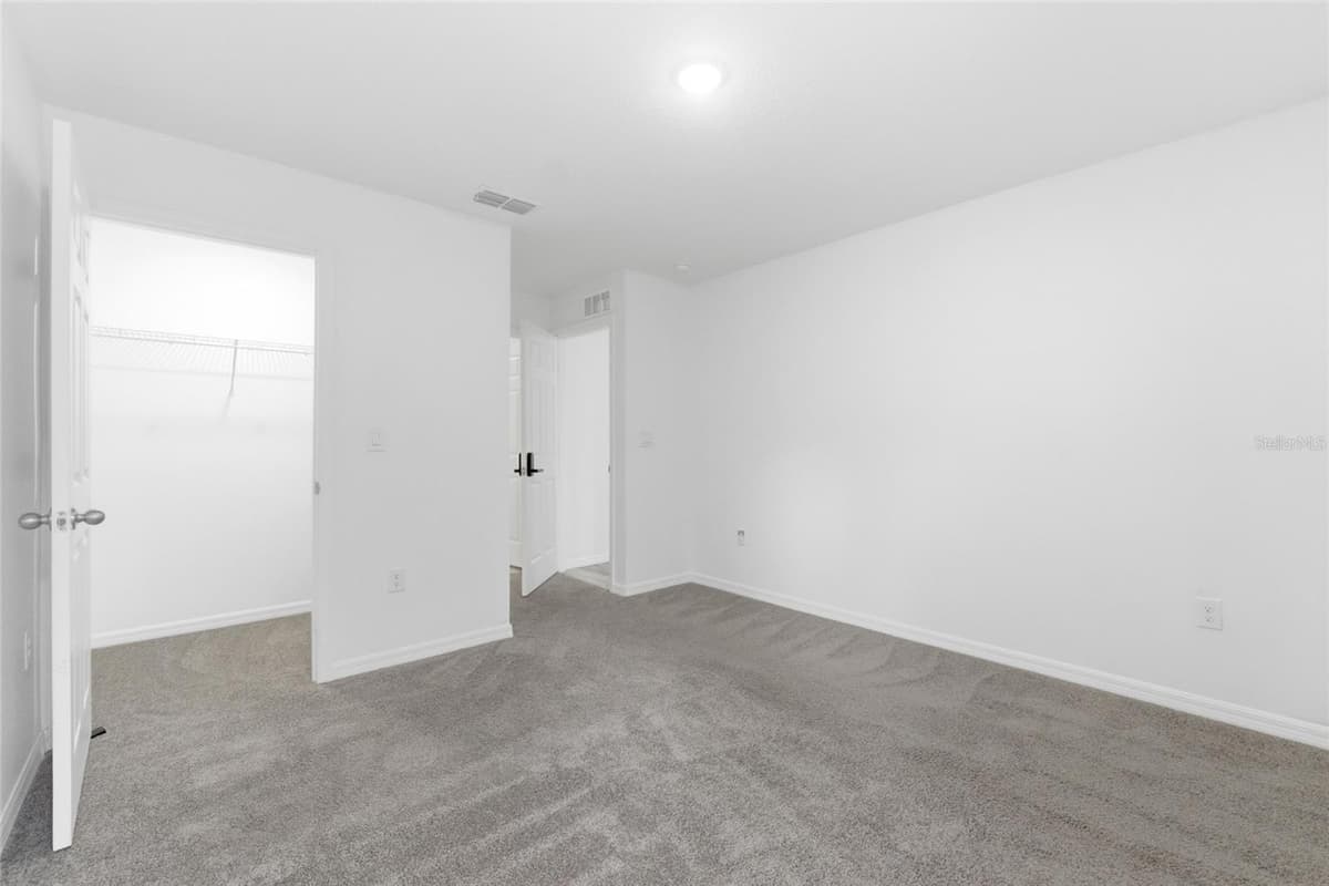 302 AVENUE P NW — photo 11 of 26
