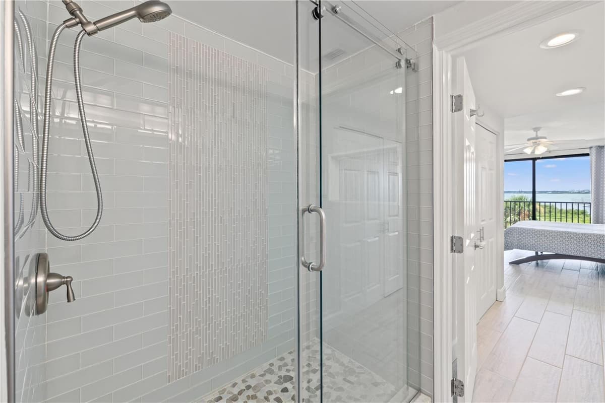 1501 GULF BOULEVARD — photo 14 of 30