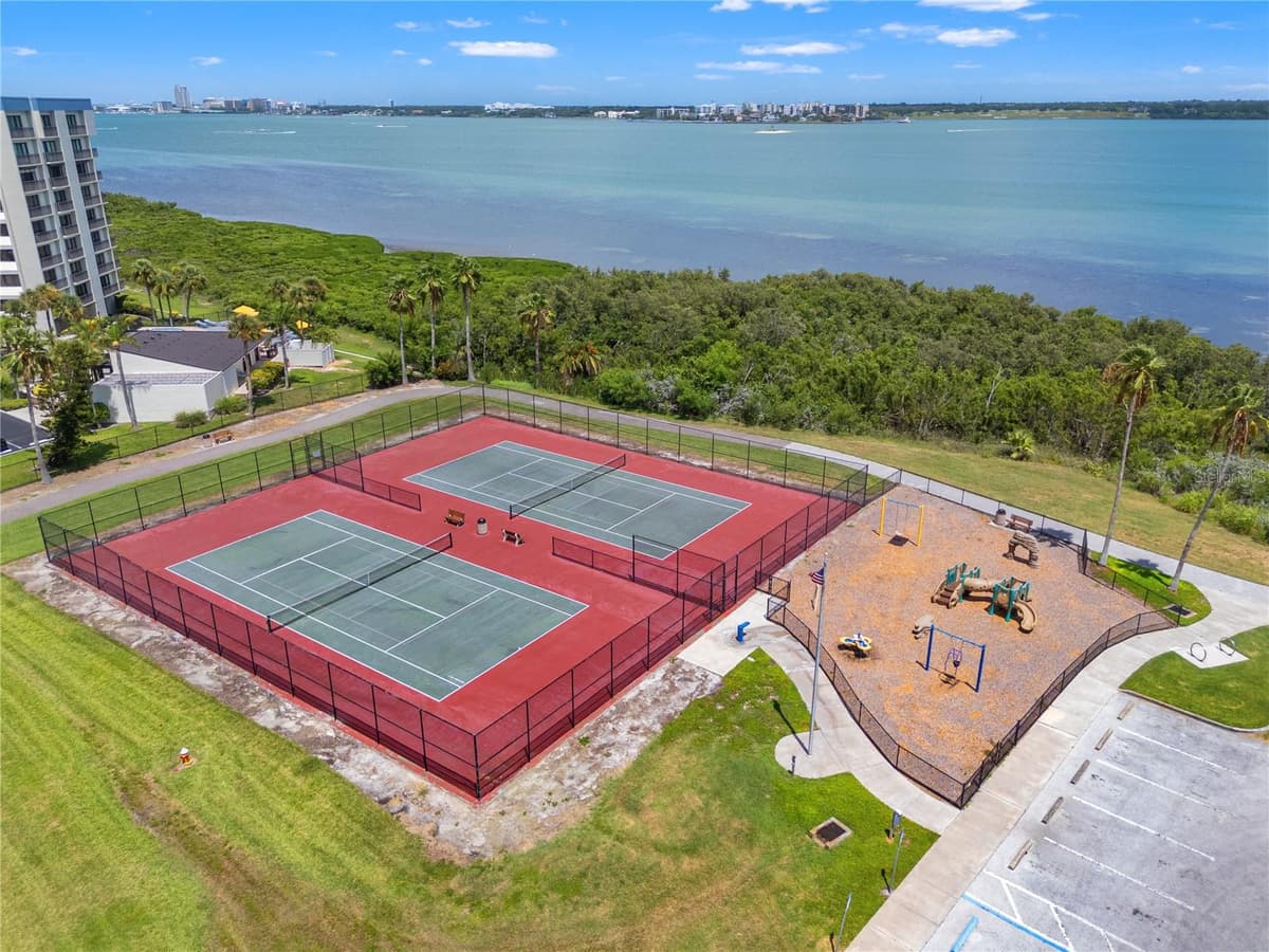 1501 GULF BOULEVARD — photo 29 of 30