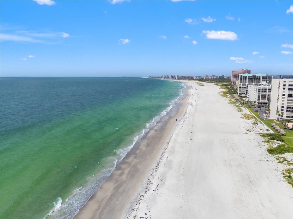 1501 GULF BOULEVARD — photo 24 of 30