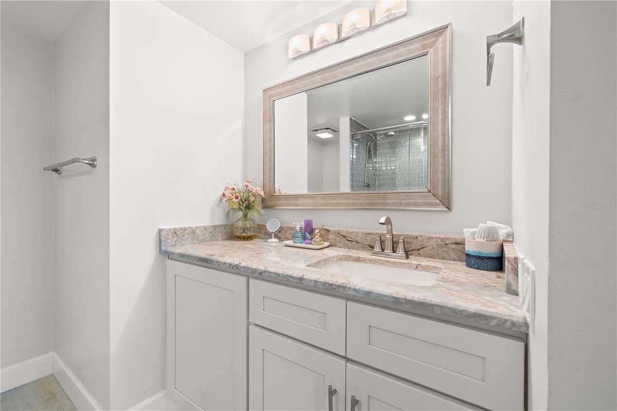 1501 GULF BOULEVARD — photo 16 of 30