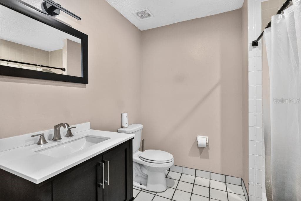 664 MADRID DRIVE — photo 47 of 52
