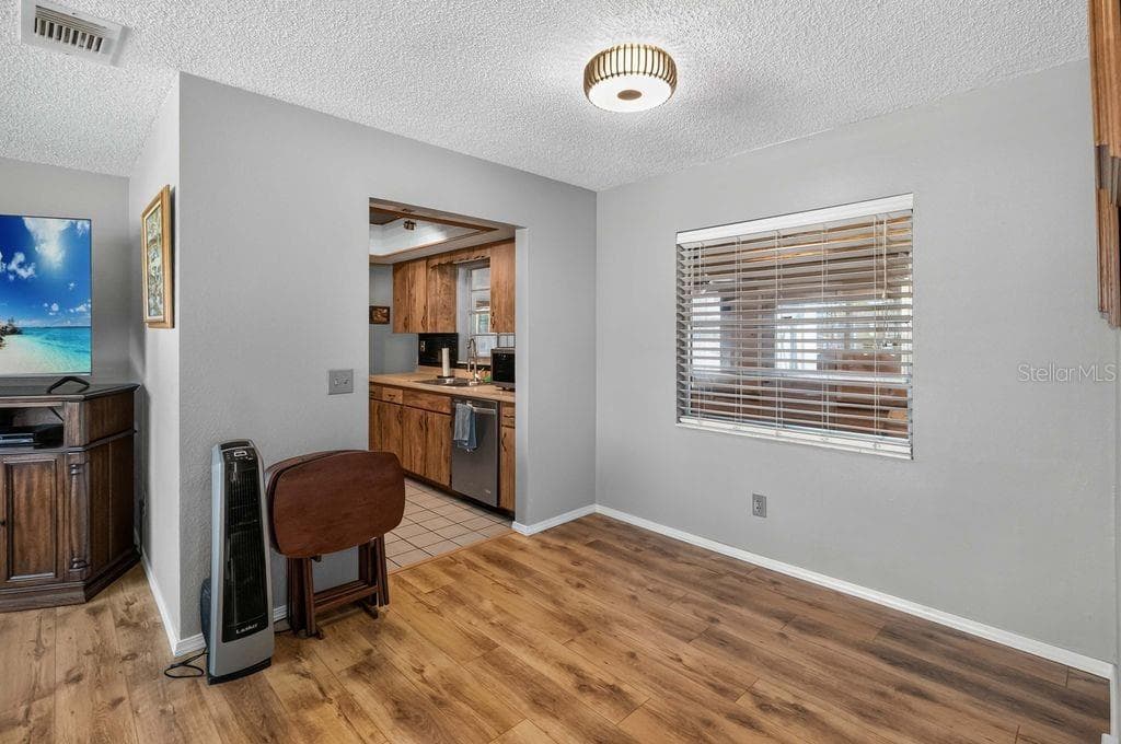 664 MADRID DRIVE — photo 19 of 52