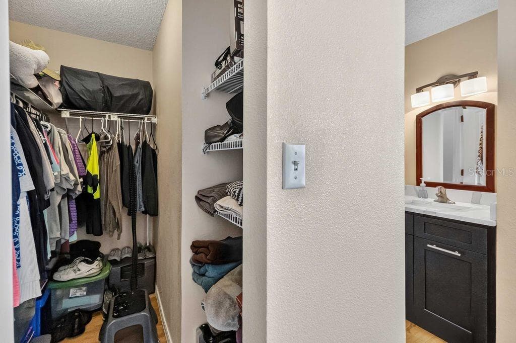 664 MADRID DRIVE — photo 32 of 52