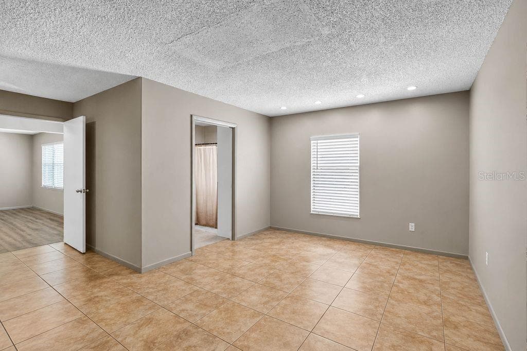 664 MADRID DRIVE — photo 42 of 52