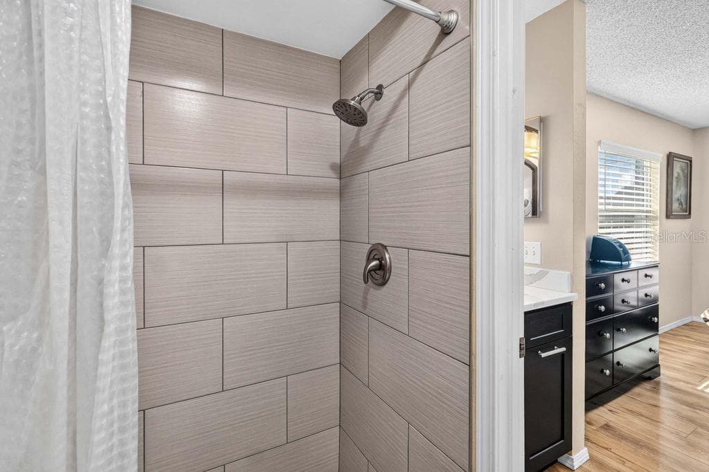 664 MADRID DRIVE — photo 34 of 52