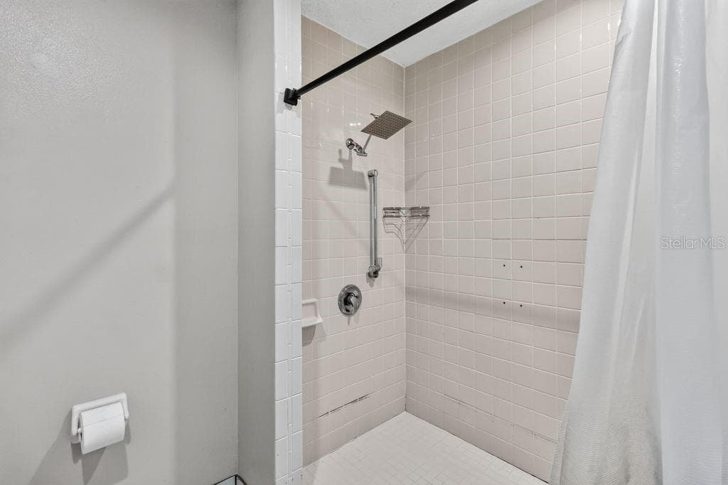 664 MADRID DRIVE — photo 48 of 52