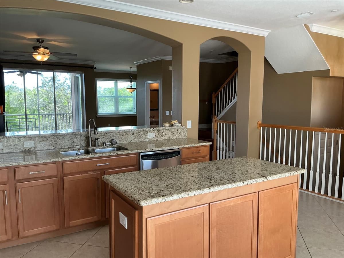 7059 ISLAMORADA CIRCLE — photo 6 of 38