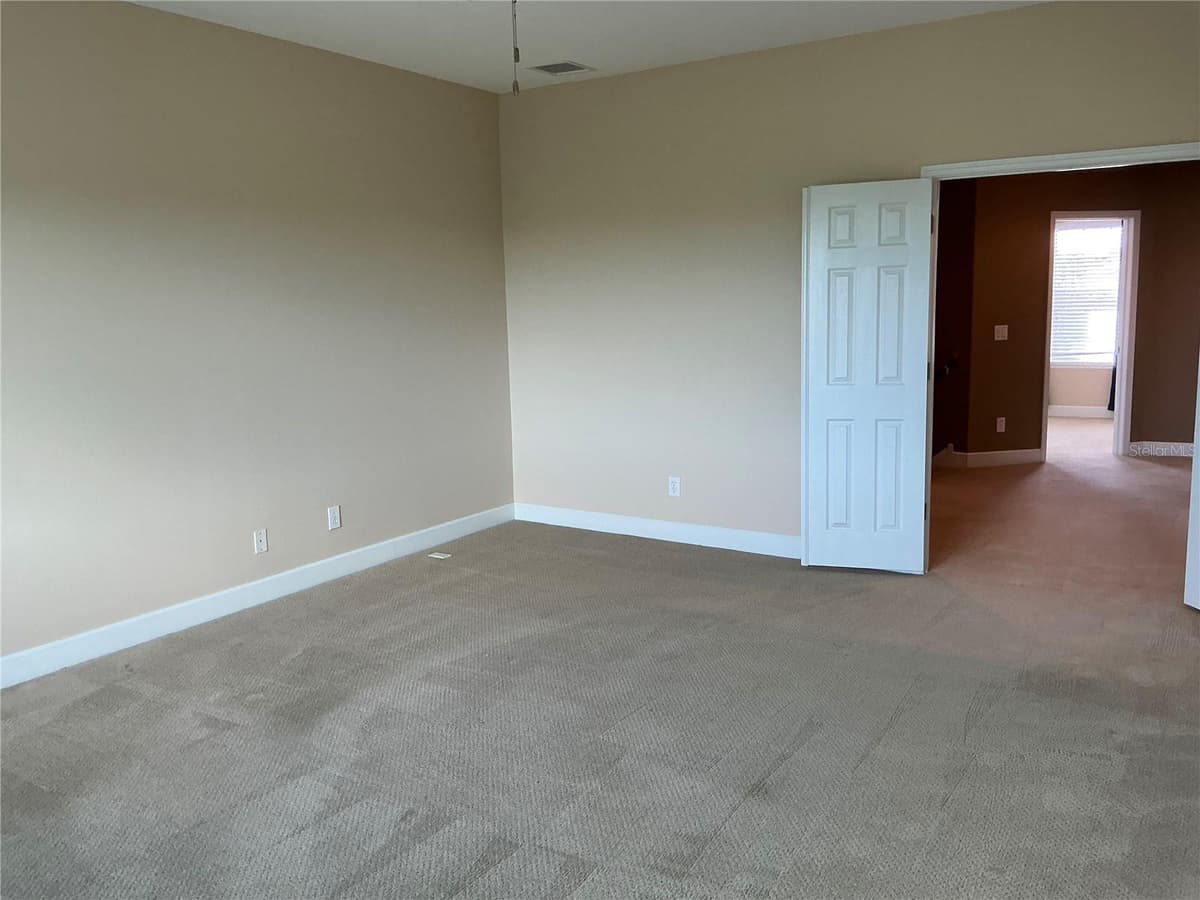 7059 ISLAMORADA CIRCLE — photo 18 of 38