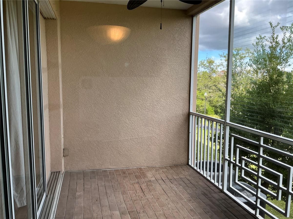 7059 ISLAMORADA CIRCLE — photo 15 of 38