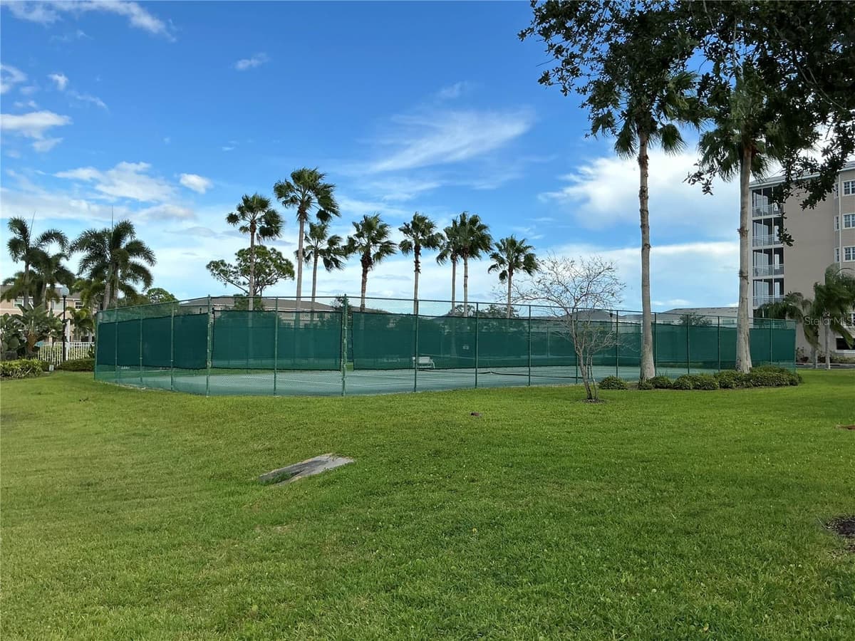 7059 ISLAMORADA CIRCLE — photo 37 of 38