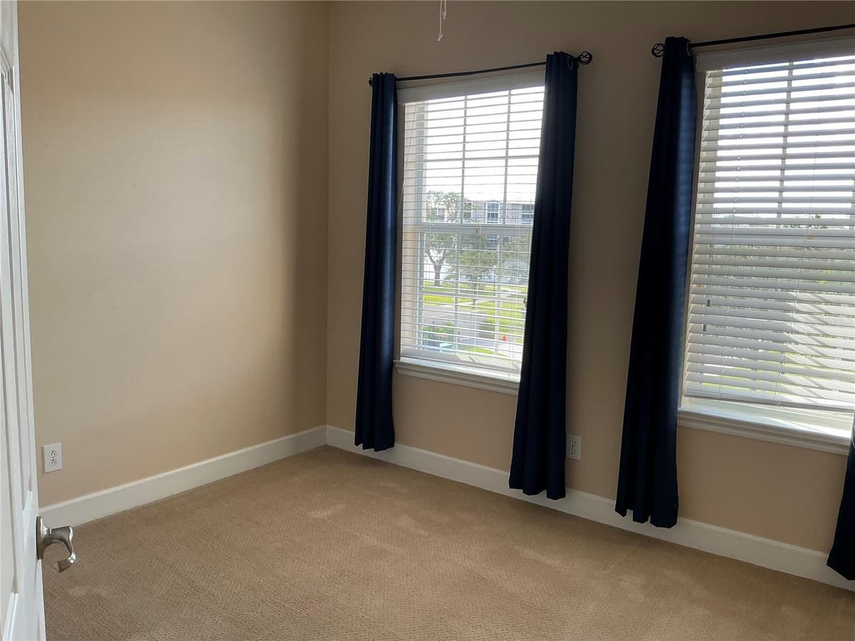 7059 ISLAMORADA CIRCLE — photo 22 of 38