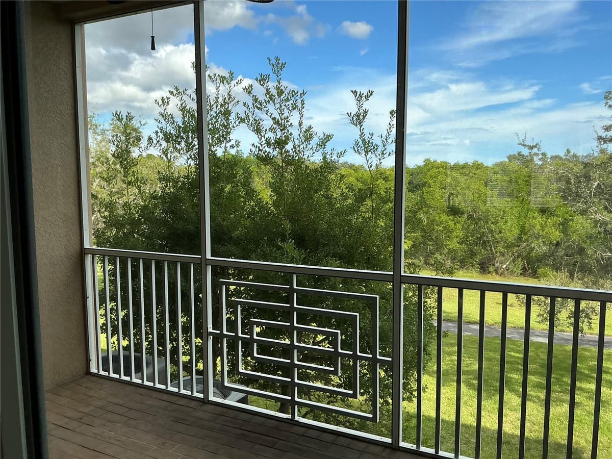 7059 ISLAMORADA CIRCLE — photo 14 of 38