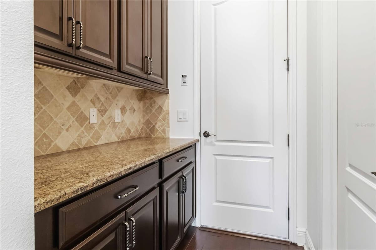 11009 CHARMWOOD DRIVE — photo 23 of 96