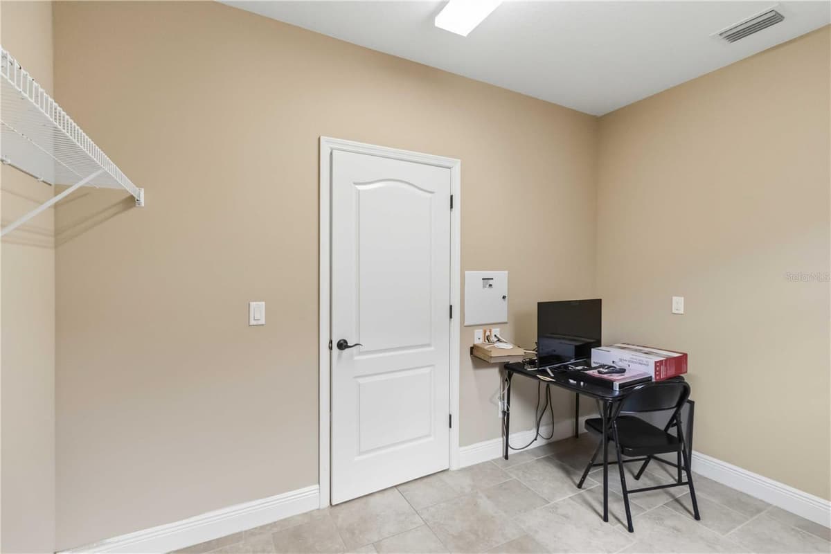 11009 CHARMWOOD DRIVE — photo 33 of 96