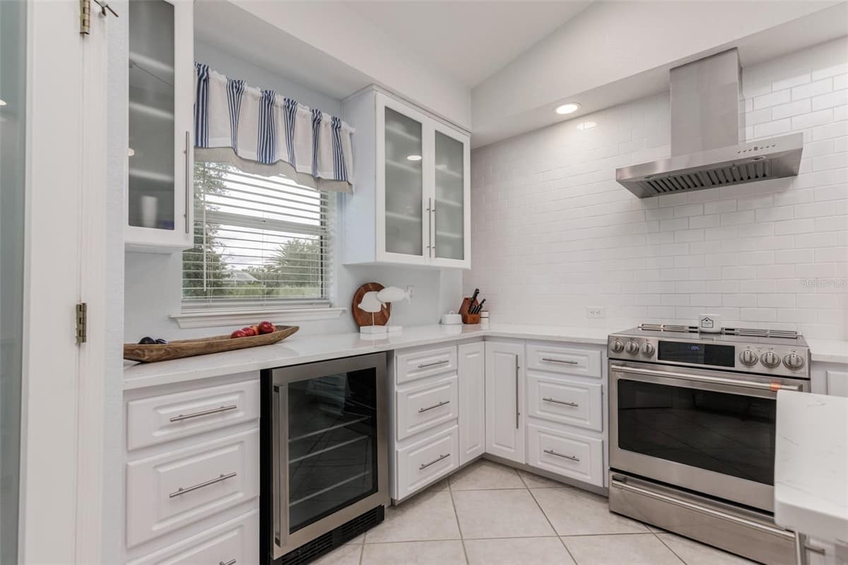 893 BENNINGTON TERRACE — photo 18 of 64