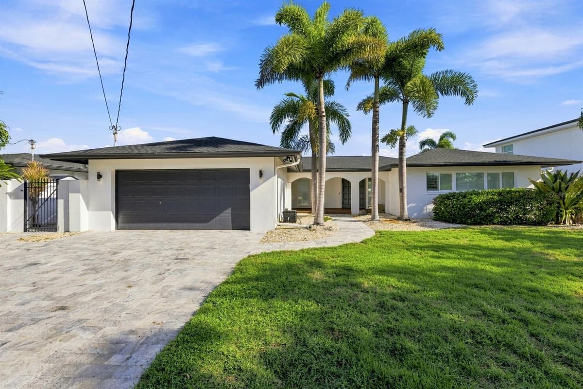 320 PALM ISLAND — photo 3 of 50