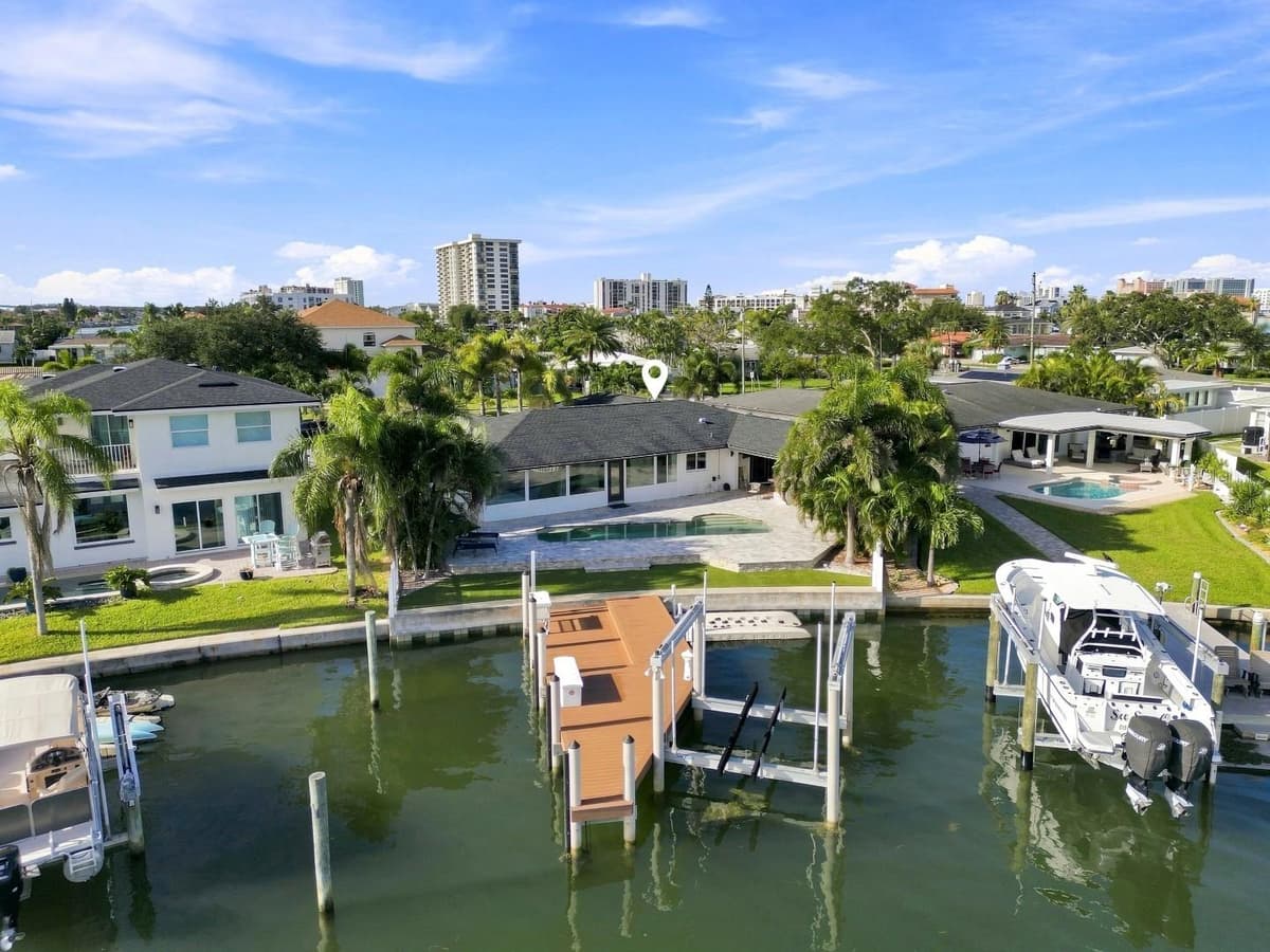 320 PALM ISLAND — photo 48 of 50