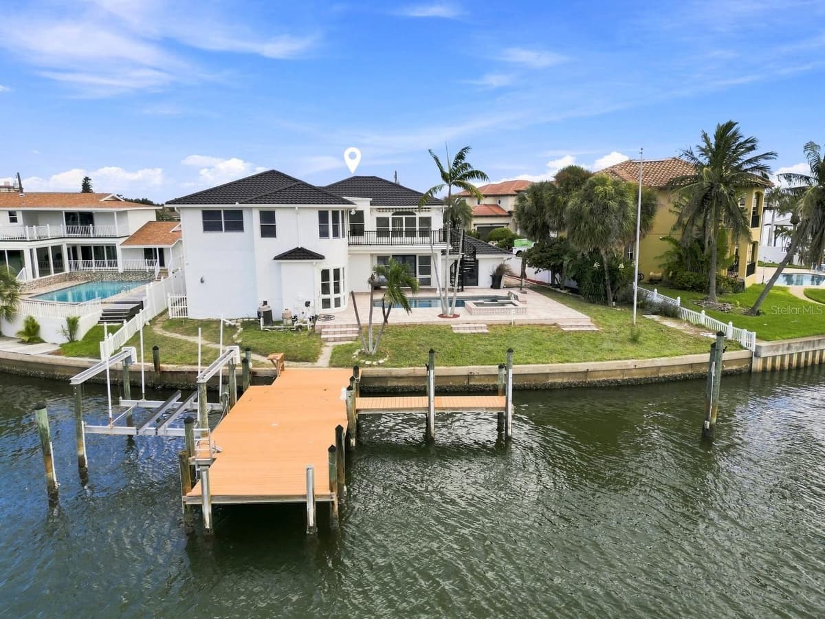 461 PALM ISLAND — photo 45 of 53