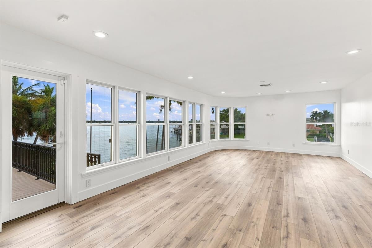 461 PALM ISLAND — photo 34 of 53
