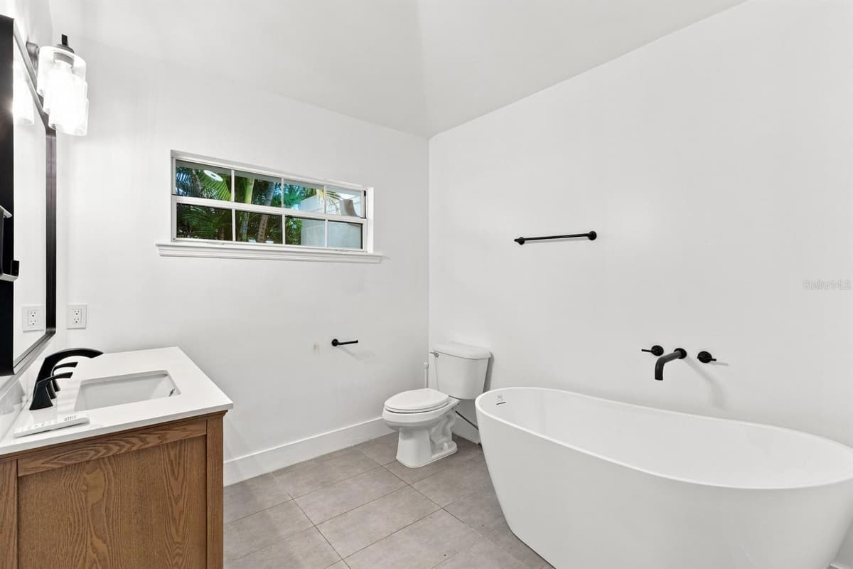461 PALM ISLAND — photo 15 of 53
