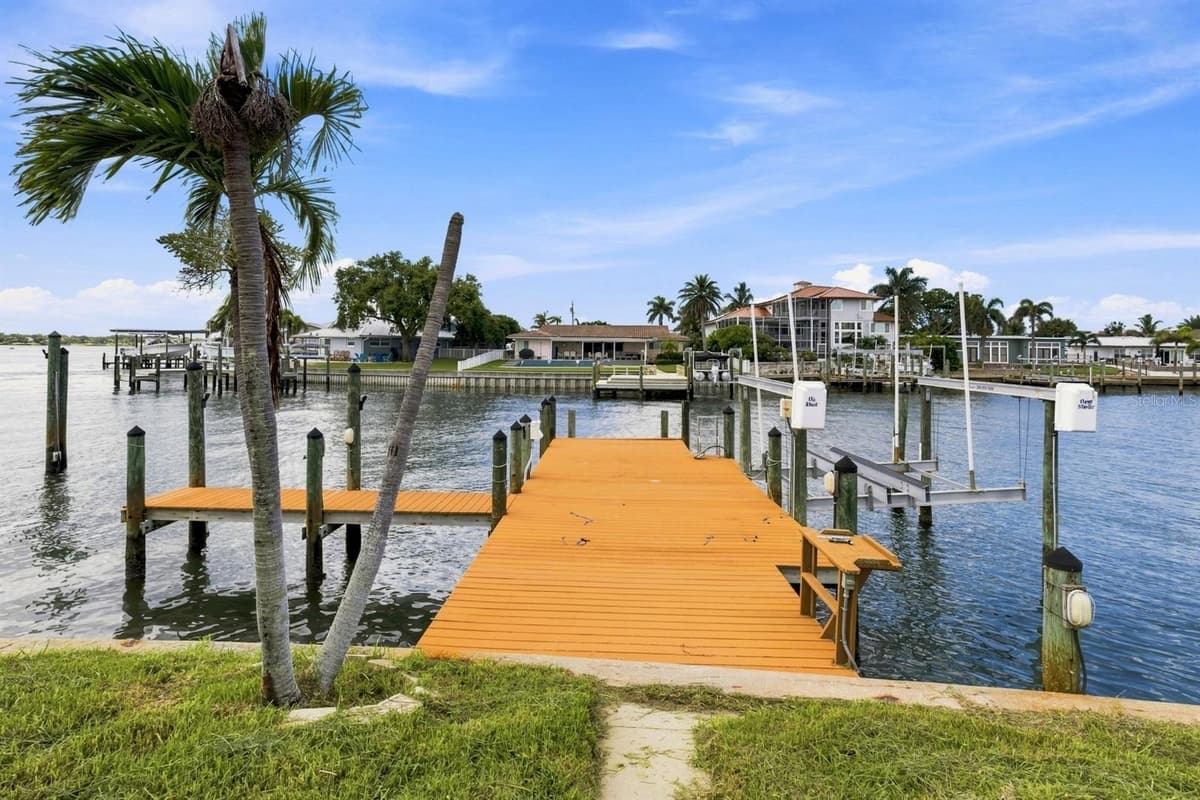 461 PALM ISLAND — photo 44 of 53