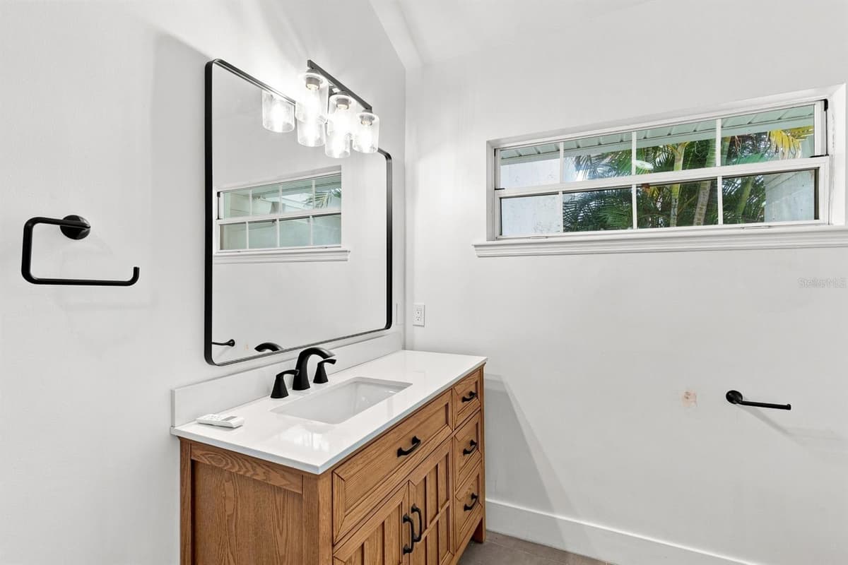 461 PALM ISLAND — photo 16 of 53