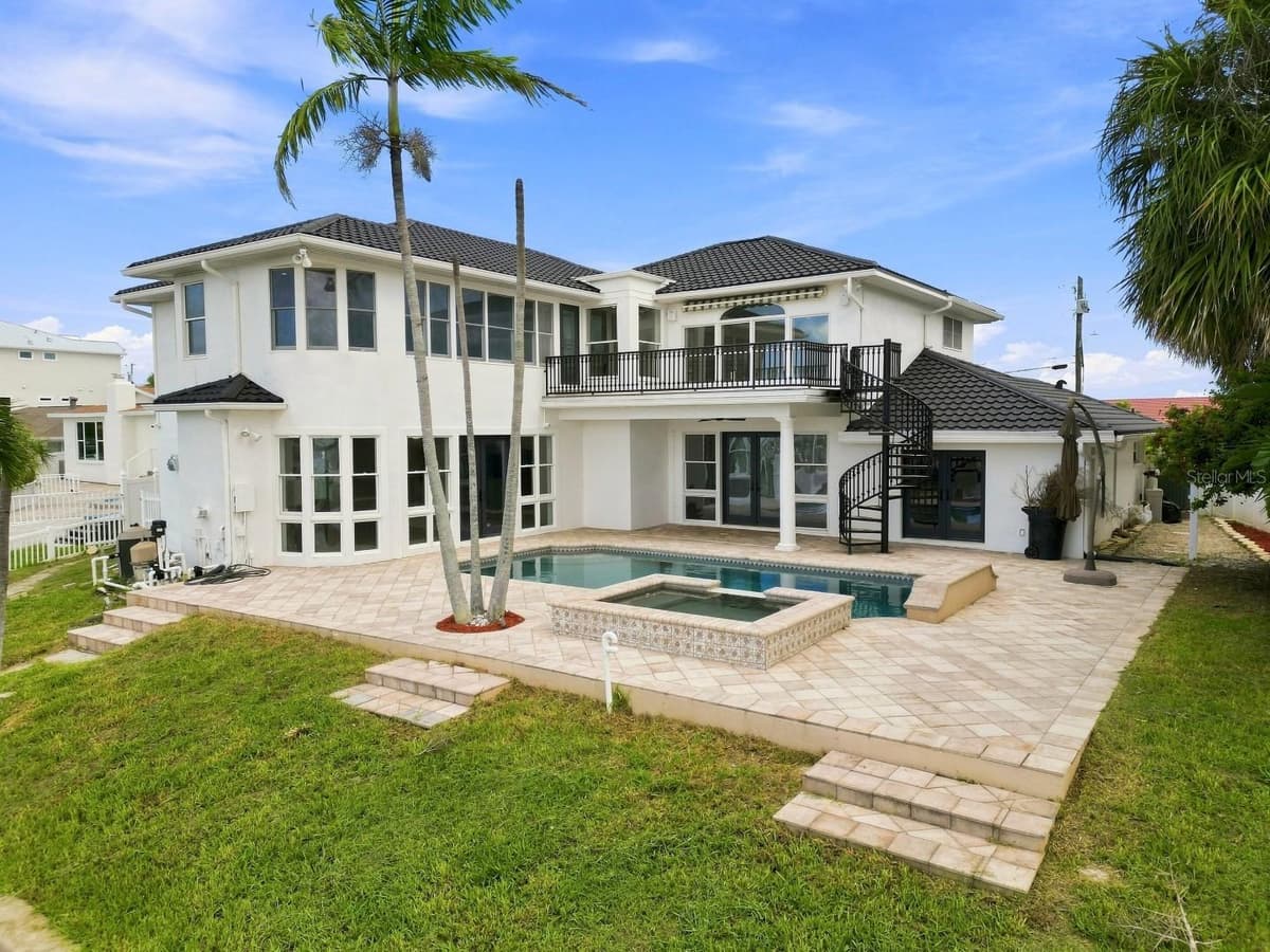 461 PALM ISLAND — photo 47 of 53