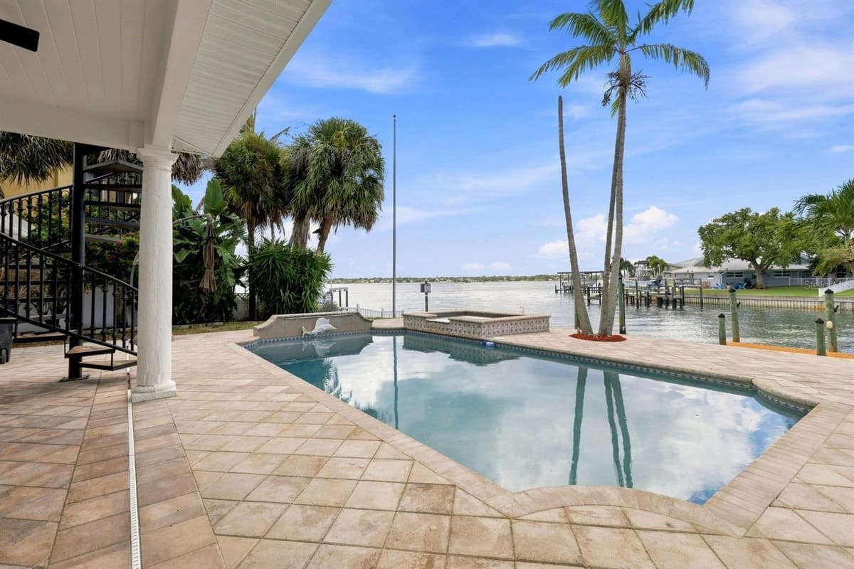 461 PALM ISLAND — photo 42 of 53