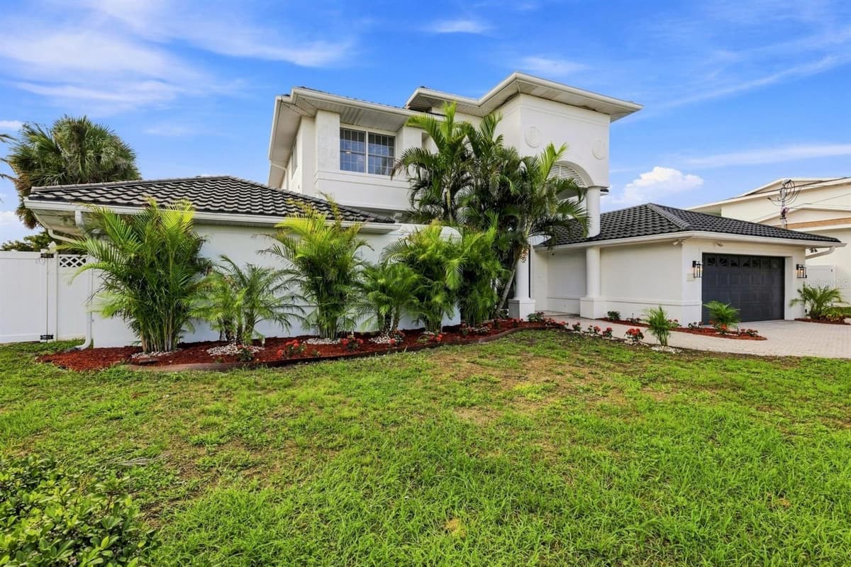 461 PALM ISLAND — photo 3 of 53
