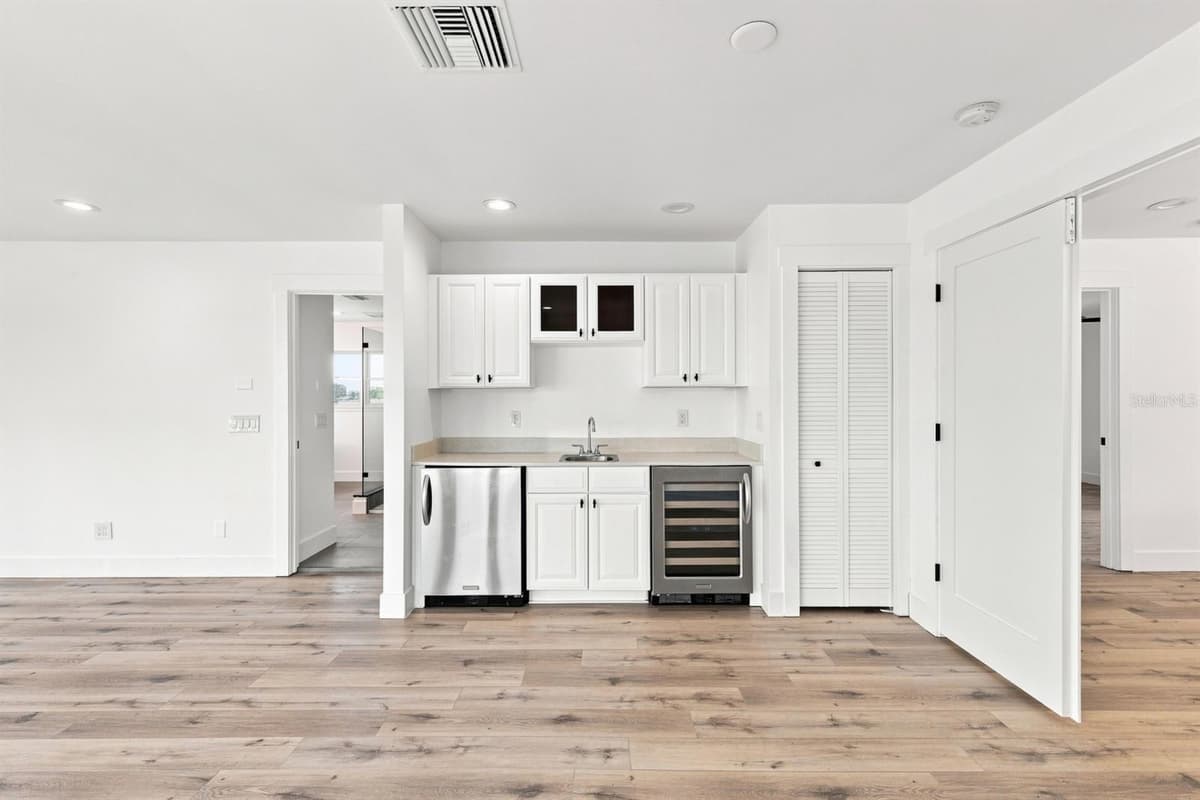 461 PALM ISLAND — photo 33 of 53