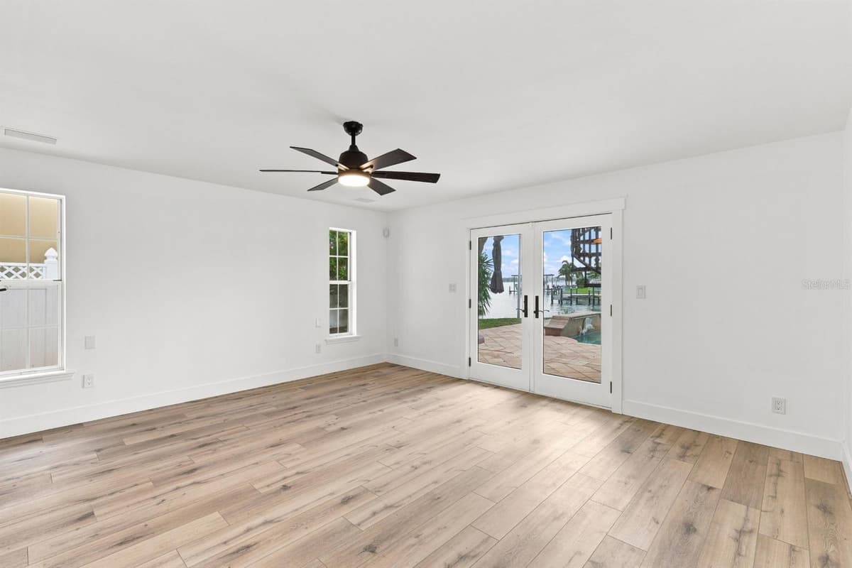 461 PALM ISLAND — photo 11 of 53